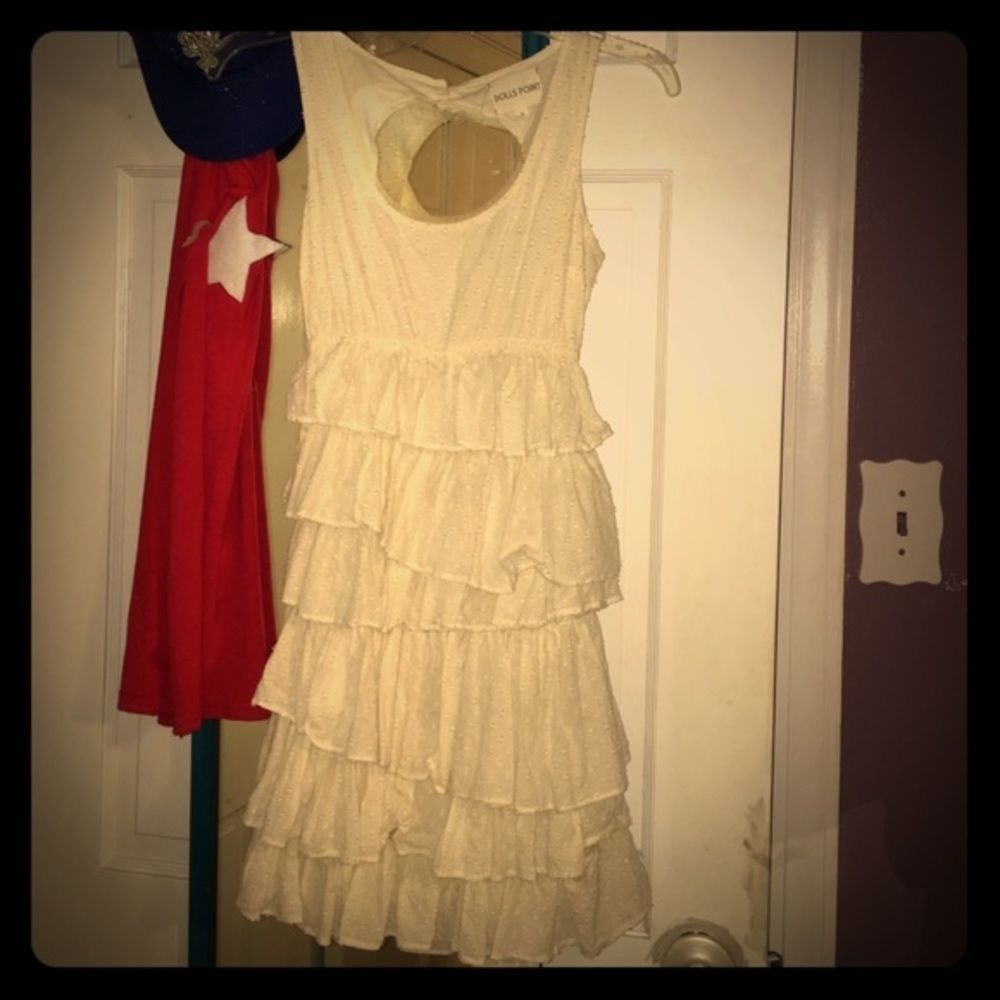 Dolls Point. Size small white Dress Open back. EUC